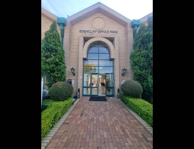 BUSINESS PROPERTY TO RENT IN BEDFORDVIEW